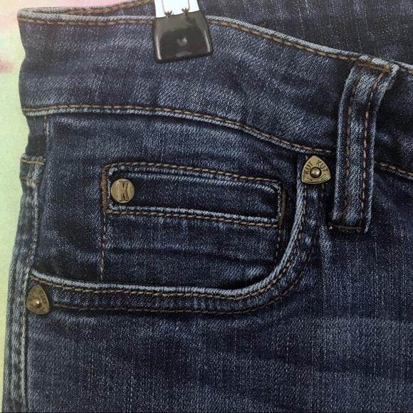 Kut from the Kloth / medium wash straight jeans - Picture 3 of 6